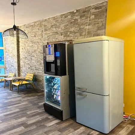 Trendy Hostel *