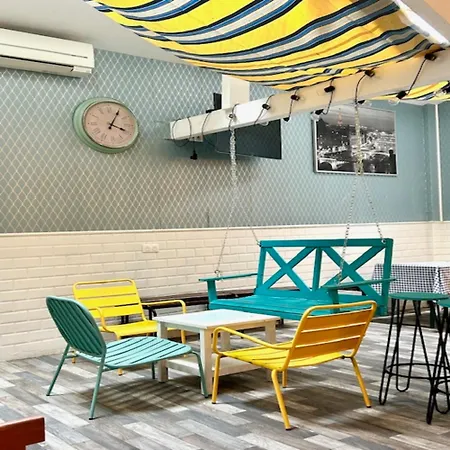 Trendy بيت شباب